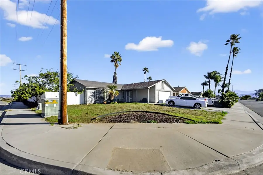 498 Serrana, Perris, CA 92570 - #3