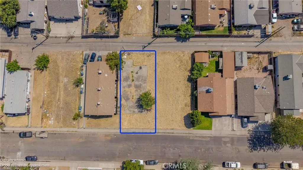 240 E 10th Street, Merced, CA 95341 - #1