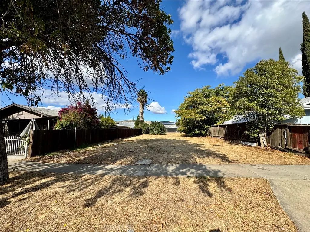 919 W 14th, Merced, CA 95340 - #1