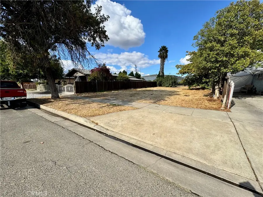 919 W 14th, Merced, CA 95340 - #3