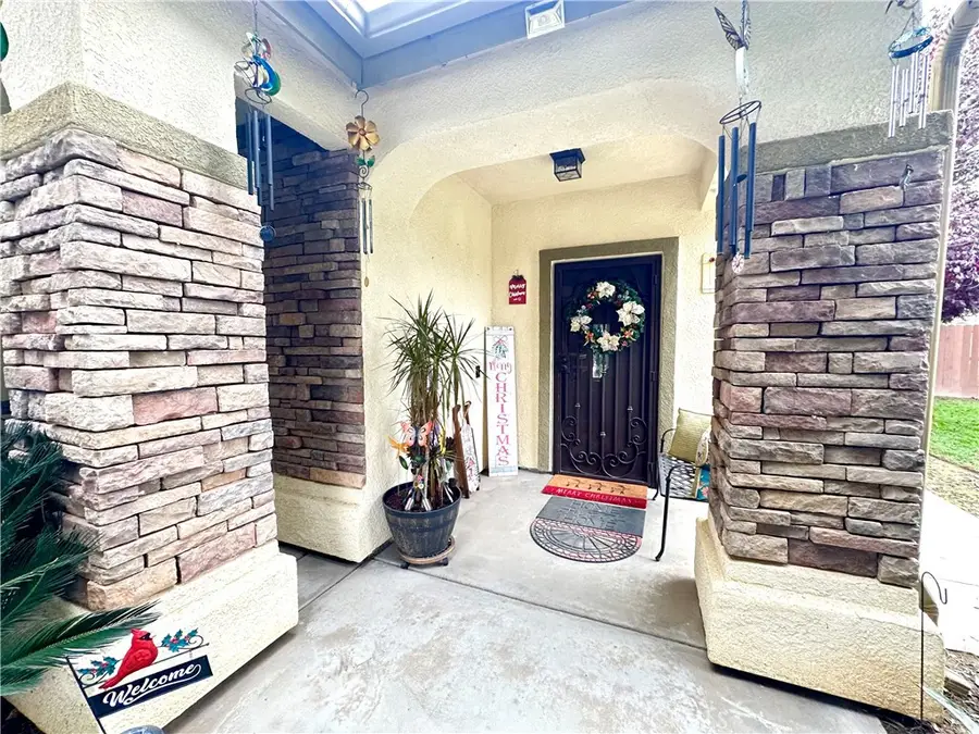 1085 Saunders, Madera, CA 93637 - Image #3