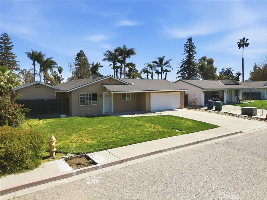 840 Holiday Way, Chowchilla, CA 93610 - #2