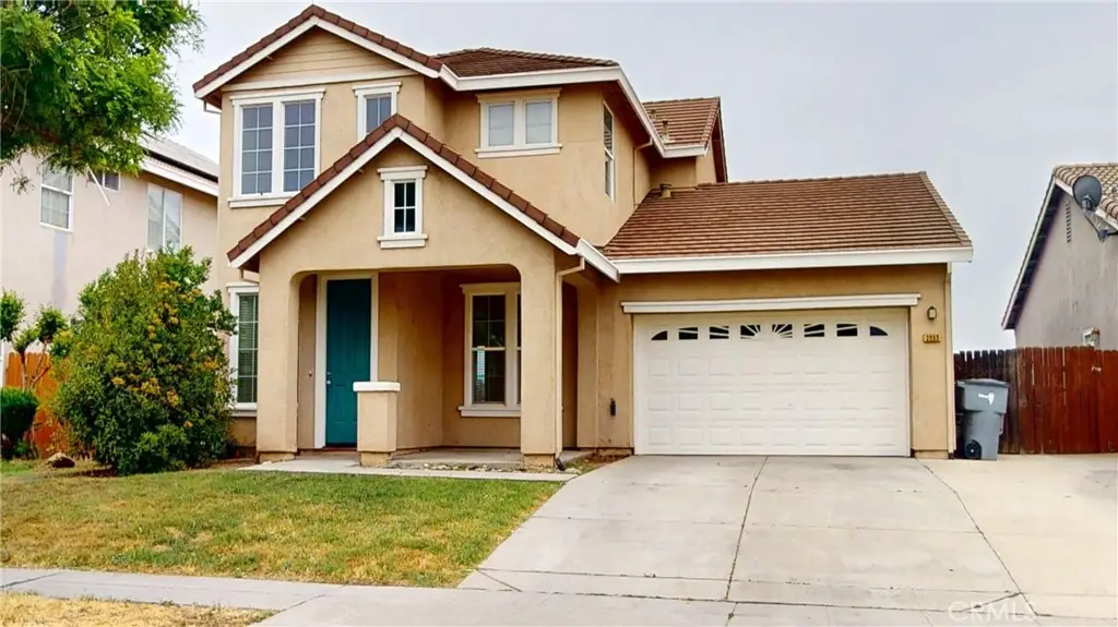 2555 S Lind, Fresno, CA 93725 - #1