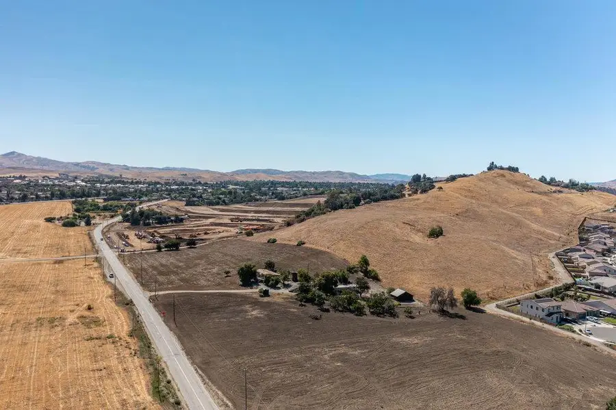 120 Enterprise Road, Hollister, CA 95023 - #2