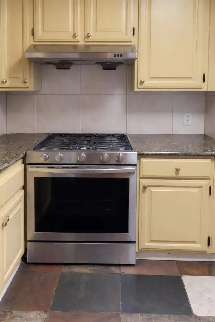 584 Vienna Street, San Francisco, CA 94112 - Image #3