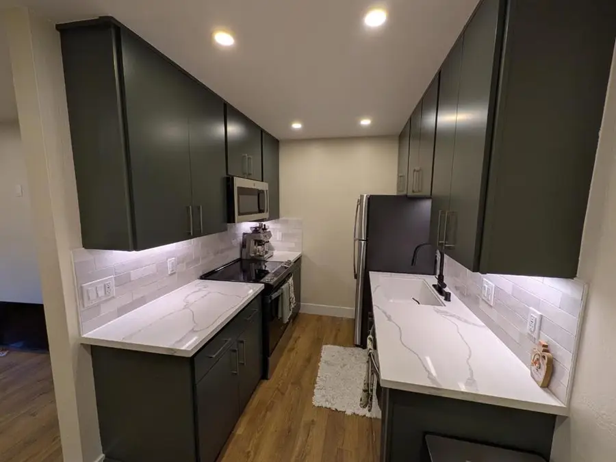 413 Piccadilly Place #13, San Bruno, CA 94066 - Image #3