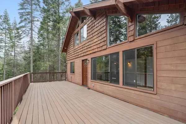 2120 Pack Trail, Mount Shasta, CA 96067