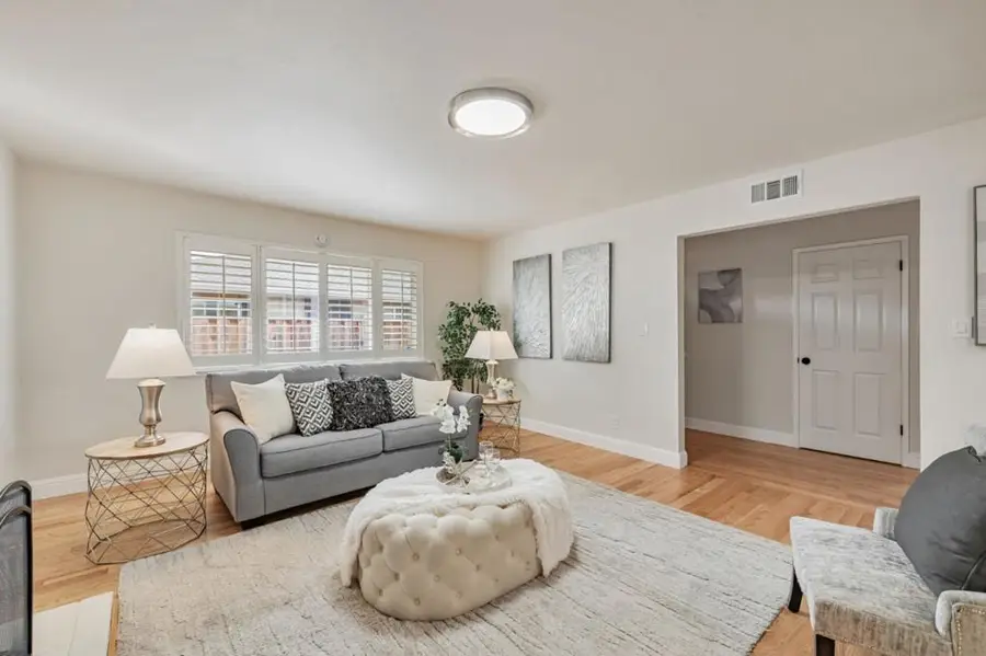 1329 Essex Way, San Jose, CA 95117 - Image #2