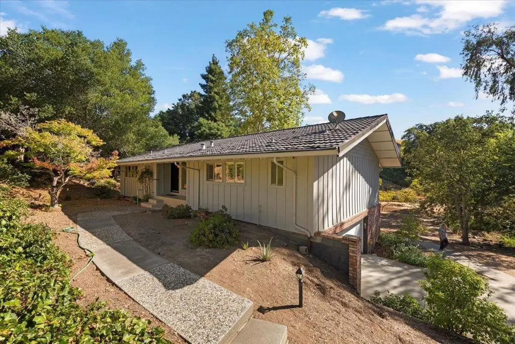 15292 Stratford Court, Monte Sereno, CA 95030 - Image #1