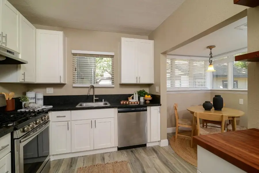 5359 14th Avenue, Sacramento, CA 95820 - Image #2