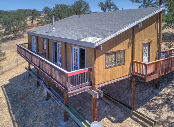 2399 Indian Hill Road, Clearlake Oaks, CA 95423