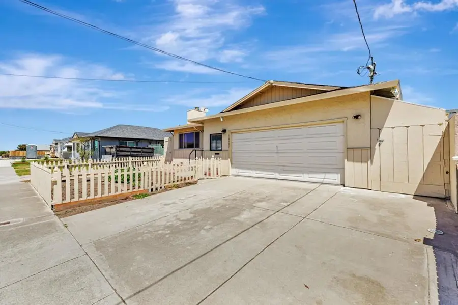 10997 Seymour Street, Castroville, CA 95012 - Image #2