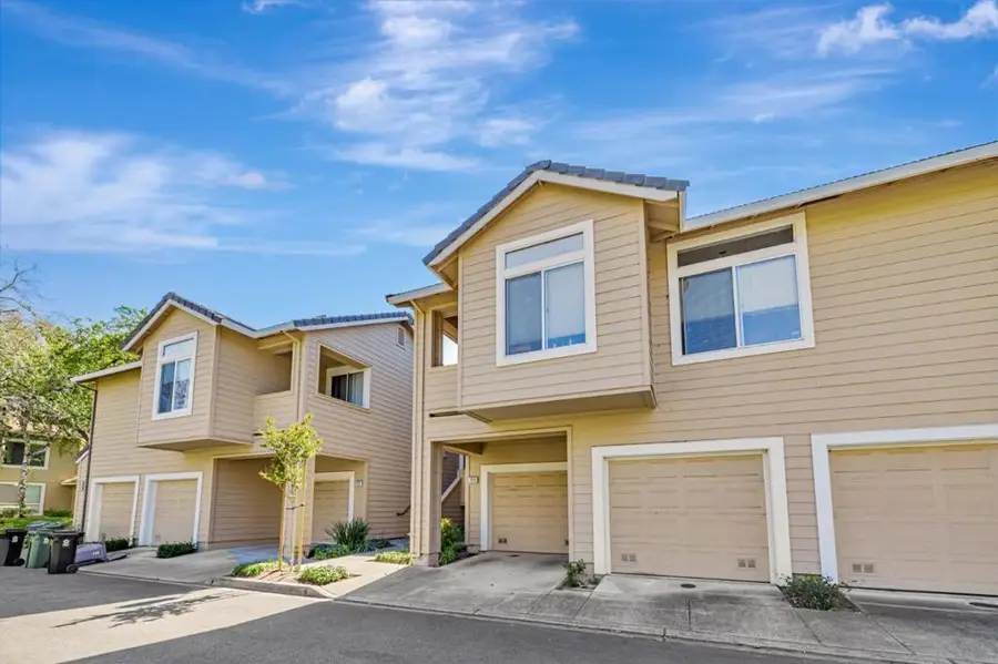 5220 Fairbanks, Fremont, CA 94555 - Image #3