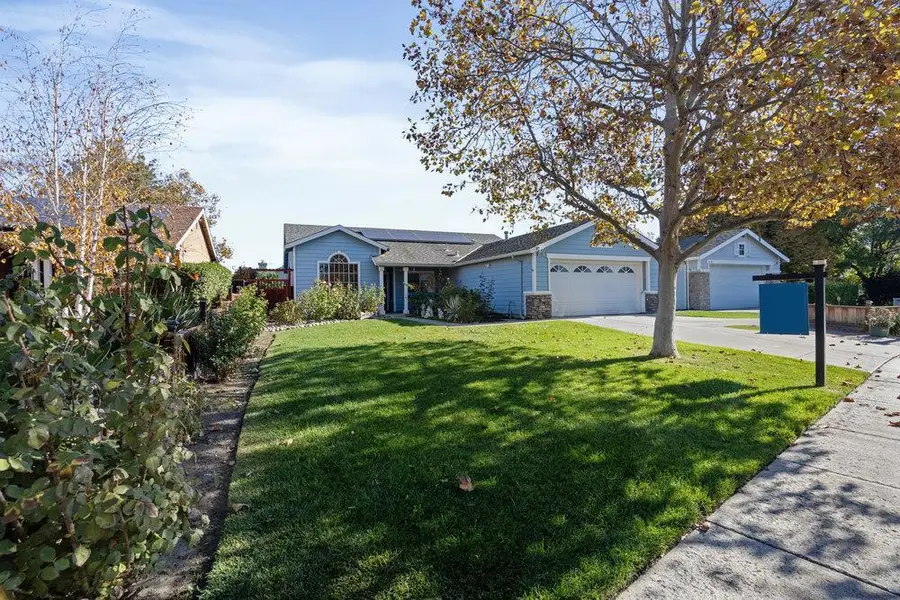 1931 Evelyns, Hollister, CA 95023 - Image #2