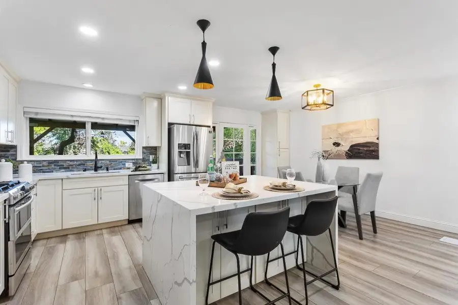 1619 Hallbrook Drive, San Jose, CA 95124 - Image #3