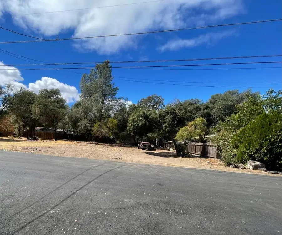 2901 10th Street, Clearlake, CA 95422 - #2