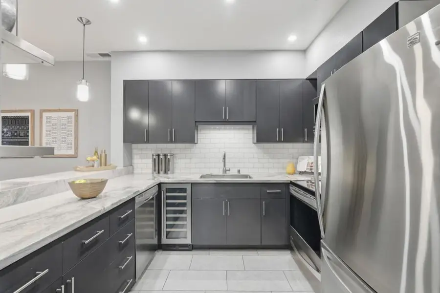 97 E Saint James Street #26, San Jose, CA 95112 - Image #2