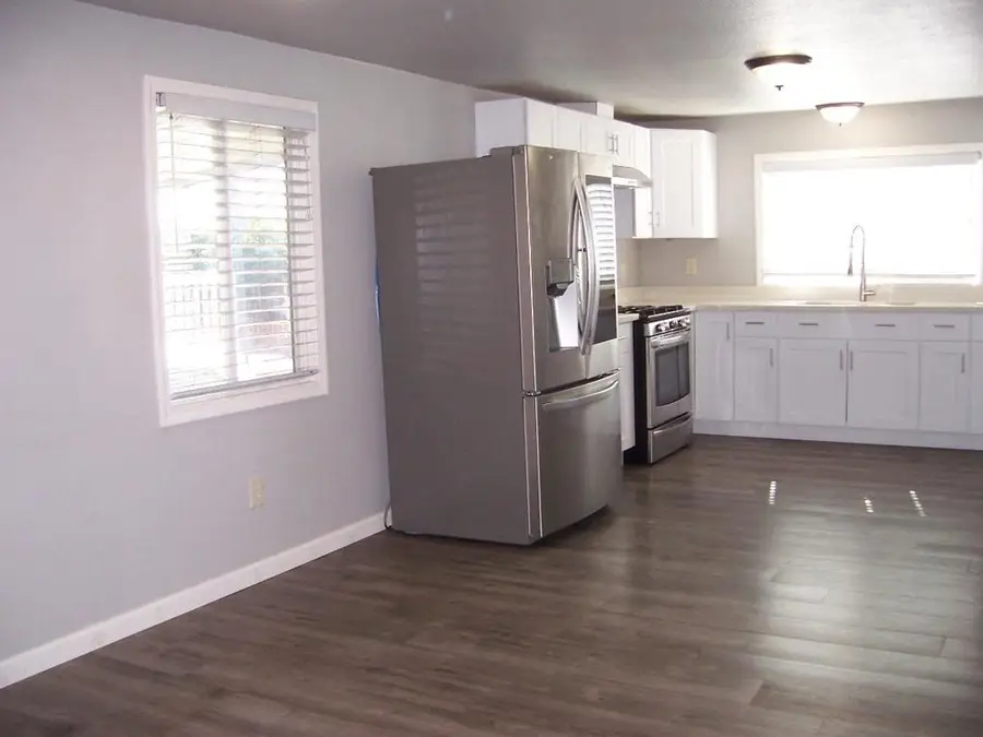 255 E. Bolivar Street, Salinas, CA 93906 - Image #2