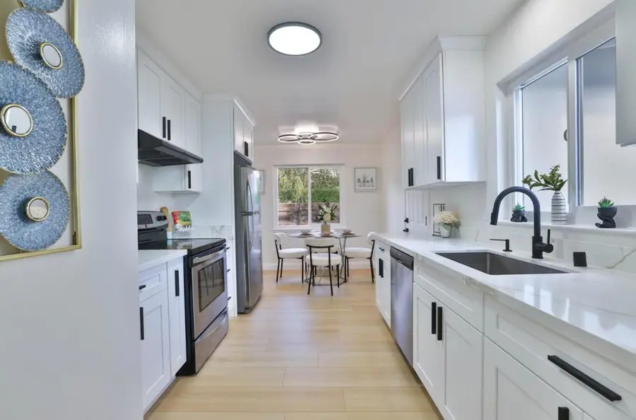 773 E Meadow Drive, Palo Alto, CA 94303 - Image #2