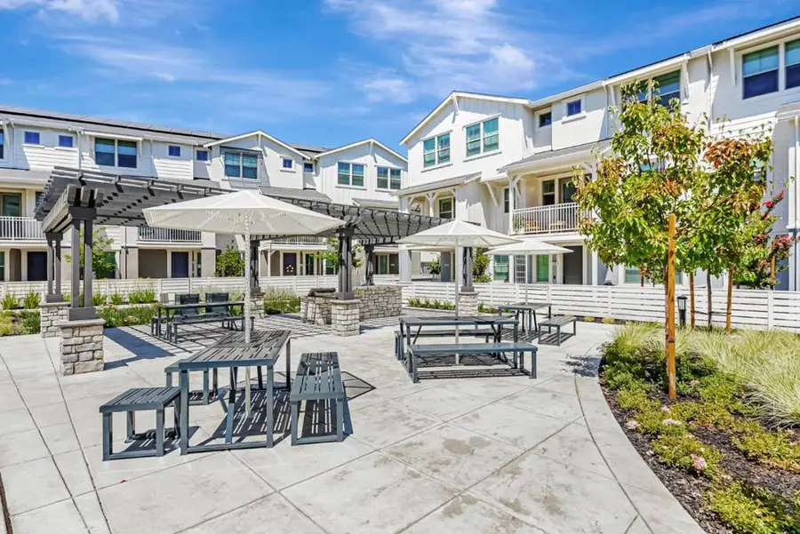 225 Oak Circle, Walnut Creek, CA 94597 - Image #2