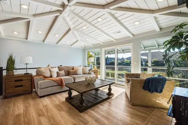 17 Sunset Drive, Watsonville, CA 95076