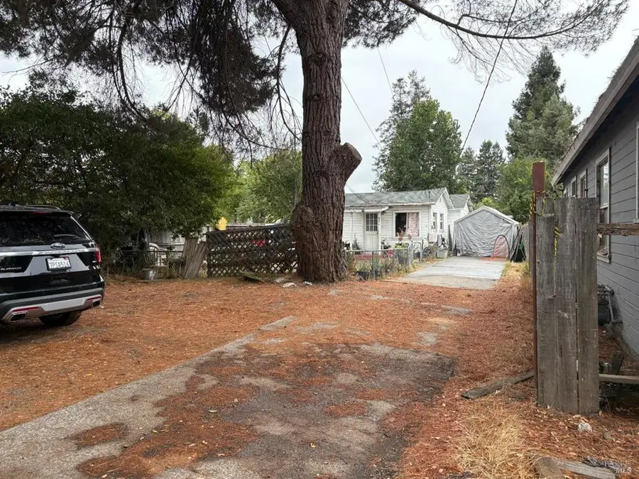 929 Hendley Street, Santa Rosa, CA 95404 - Image #2