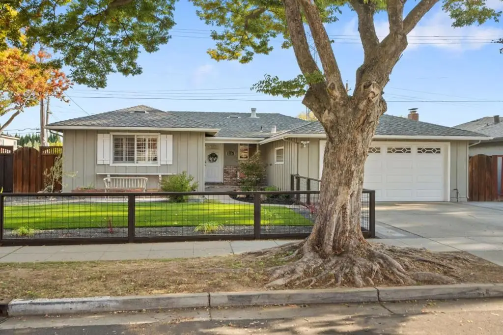 5254 Howes Lane, San Jose, CA 95118 - Image #1