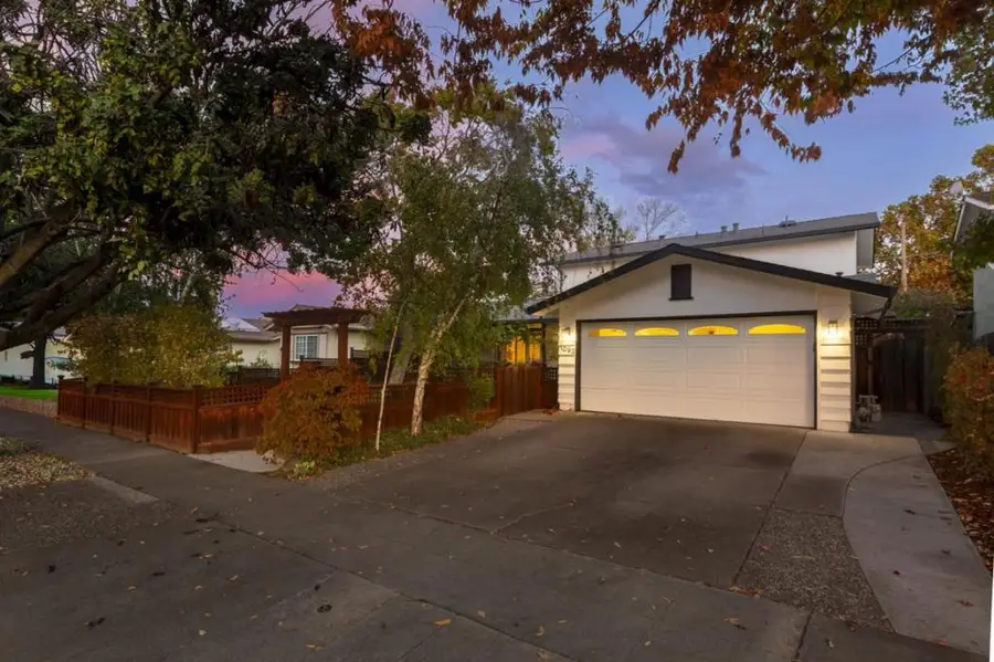 1092 Del Cambre Drive, San Jose, CA 95129 - Image #2