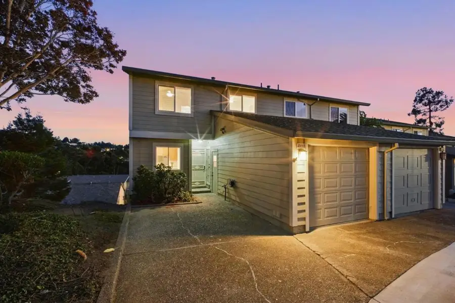 25067 Oakridge Court, Hayward, CA 94541 - Image #3