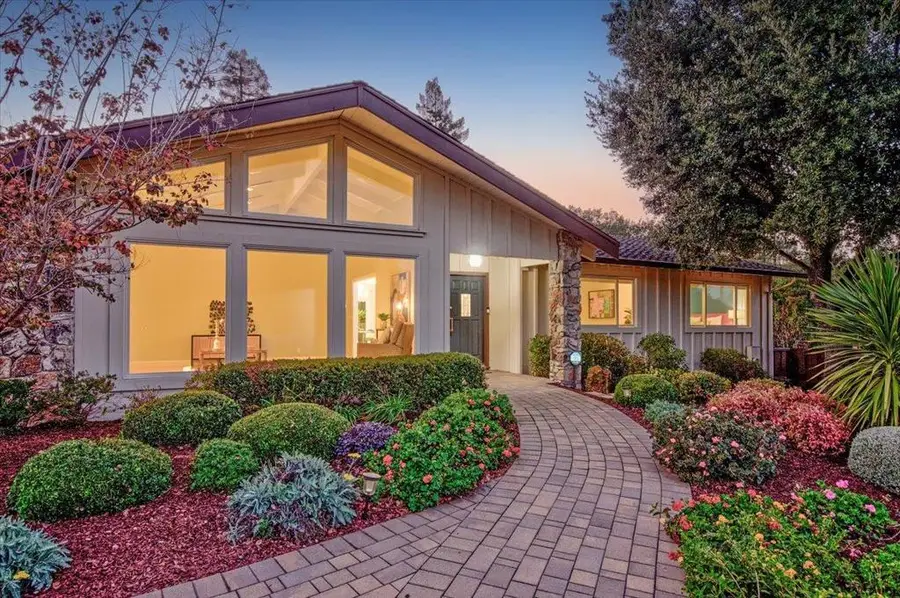 20802 Sevilla Lane, Saratoga, CA 95070 - Image #2