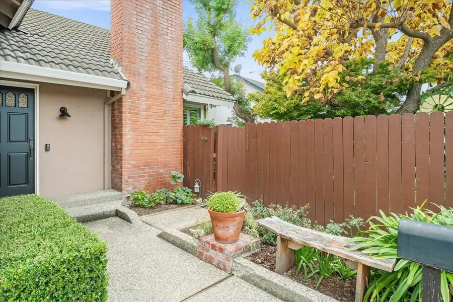 272 Los Palmos Way, San Jose, CA 95119 - Image #2