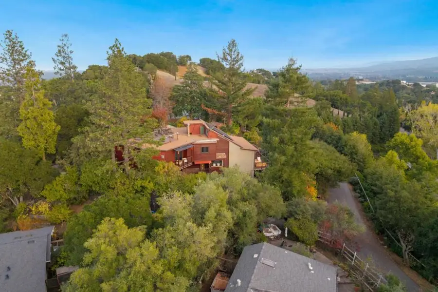 711 W California Way, Redwood City, CA 94062 - Image #3