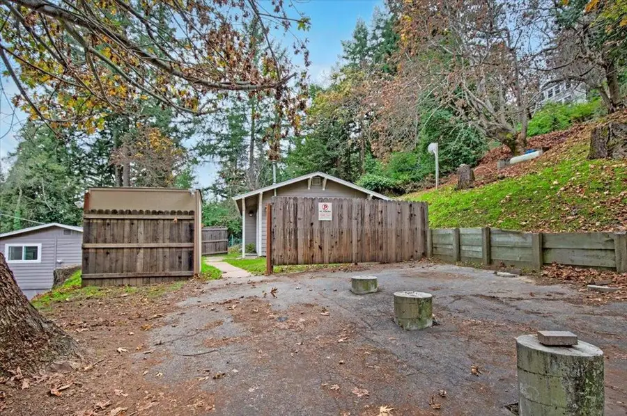 21577 Locust Drive, Los Gatos, CA 95033 - Image #2