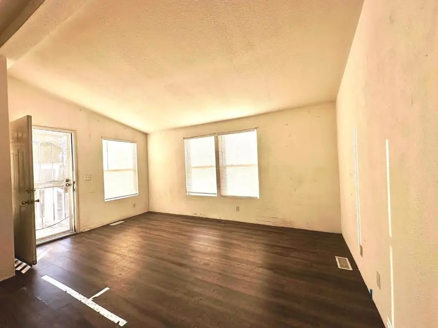 411 Lewis Road, San Jose, CA 95111 - Image #2