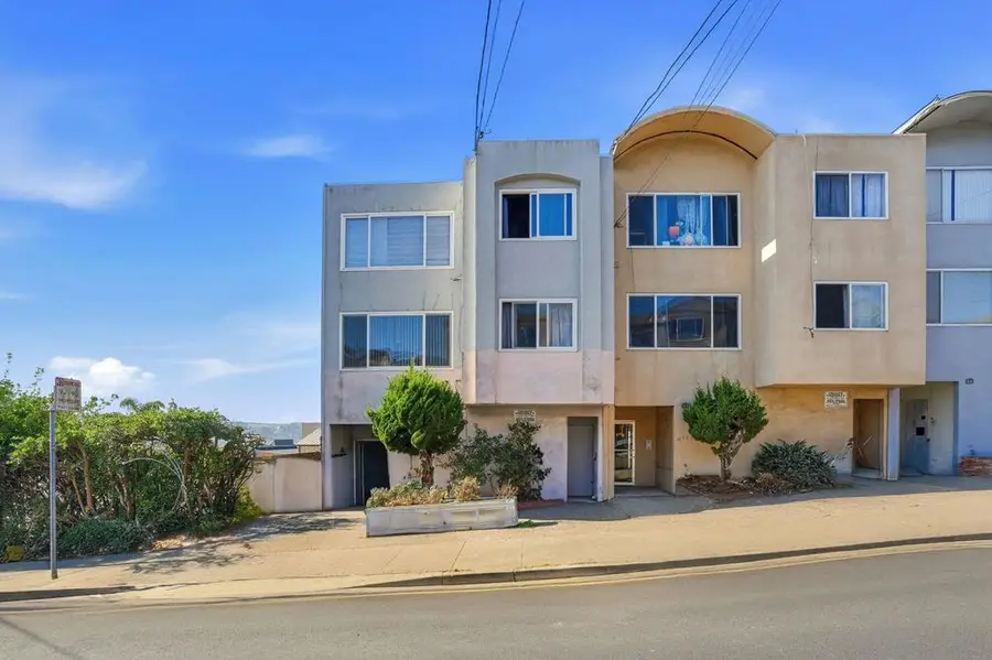 678 Hillside Boulevard, Daly City, CA 94014 - Image #2