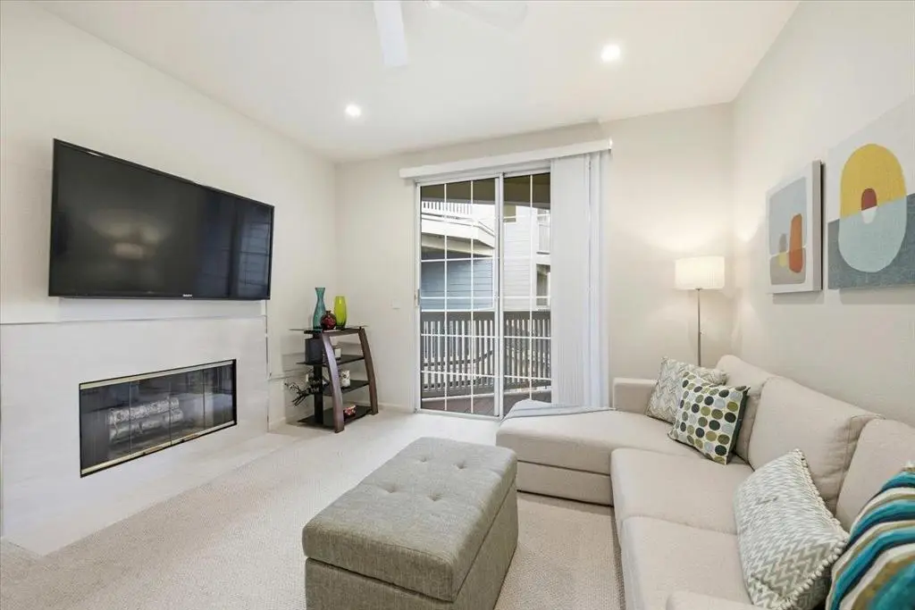 608 Arcadia Terrace #201, Sunnyvale, CA 94085 - Image #1