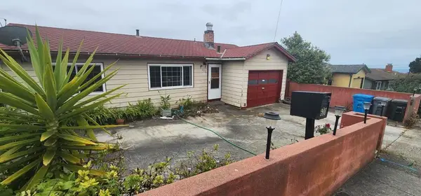 Address Withheld By Seller, Pacifica, CA 94044