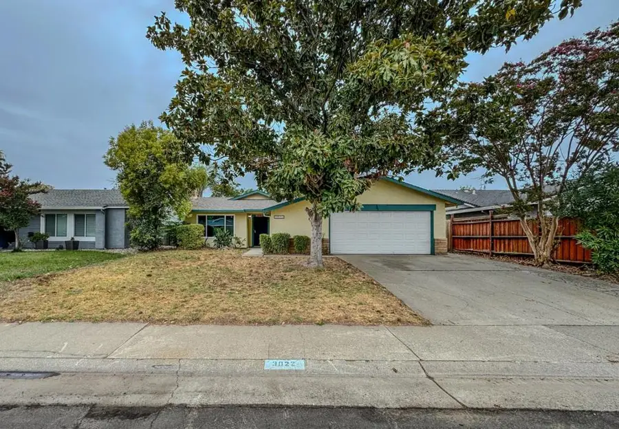 3022 Rosemont Drive, Sacramento, CA 95826 - Image #2