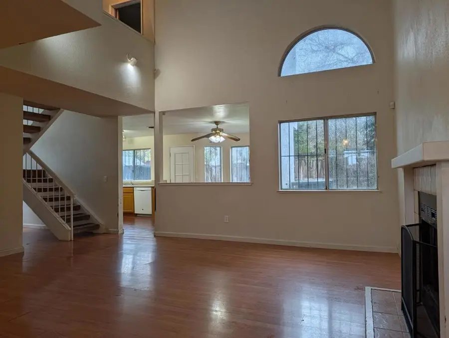 4900 Camino Royale Drive, Sacramento, CA 95823 - #2