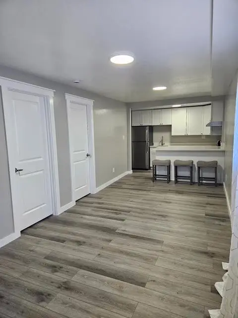 2745 East 10th Street, Oakland, CA 94601