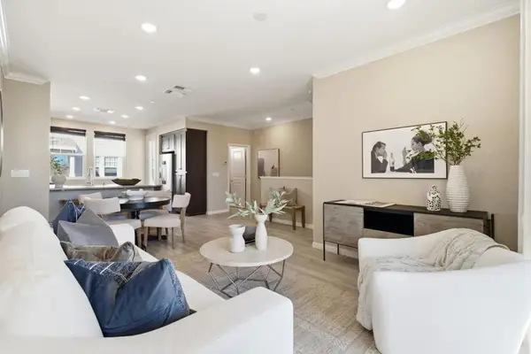 394 Circuit Way, Mountain View, CA 94043