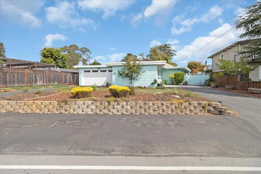 511 Cliff Drive, Aptos, CA 95003 - Image #3