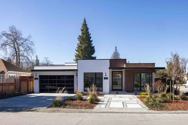 1686 Parkhills Avenue, Los Altos, CA 94024