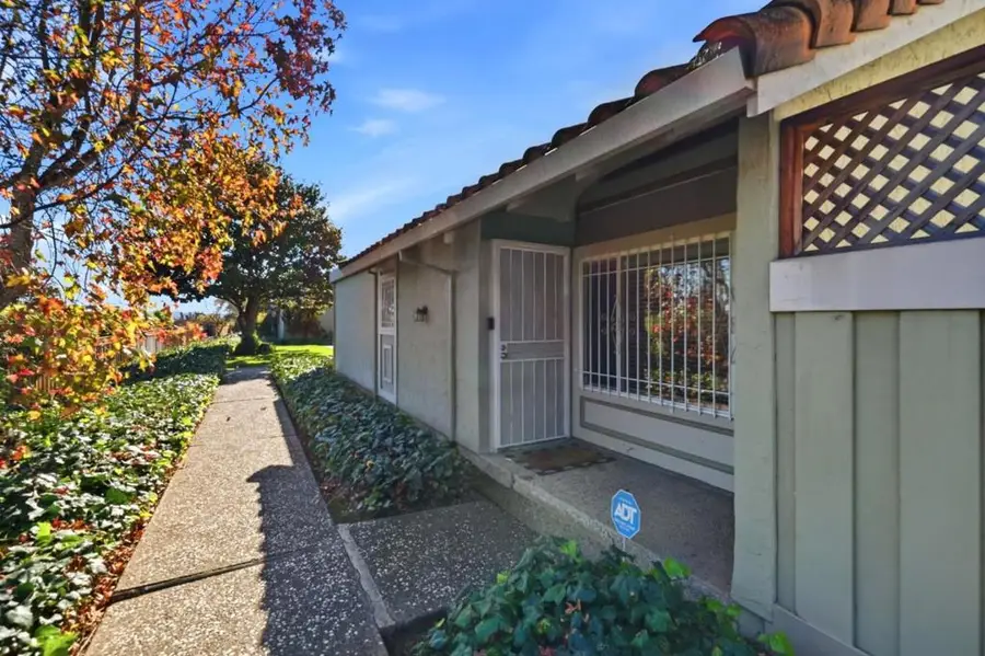 280 Crestview Drive, Watsonville, CA 95076 - Image #2