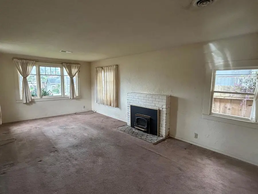 805 Sinex Avenue, Pacific Grove, CA 93950 - #3