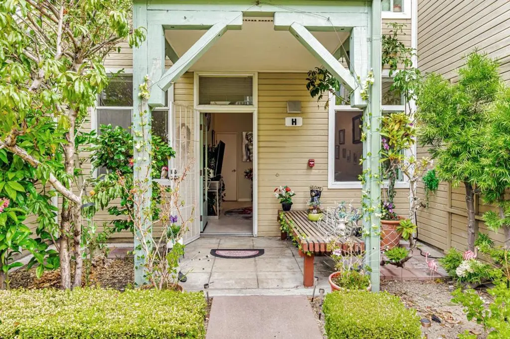 101 Blossom Circle #H, San Mateo, CA 94403 - Image #1
