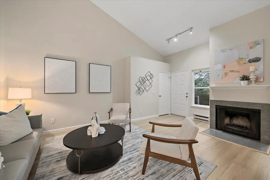 913 Apricot Avenue #B, Campbell, CA 95008 - #3