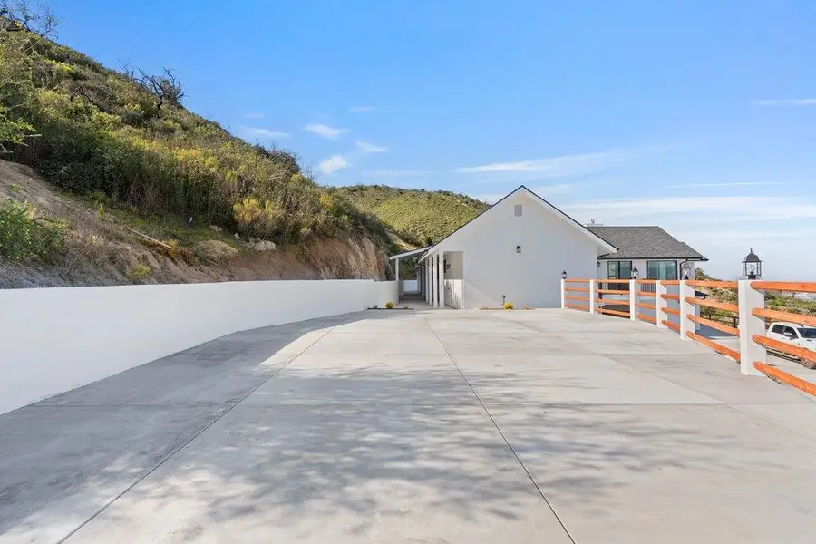 228 Pine Canyon Road, Salinas, CA 93908 - #2