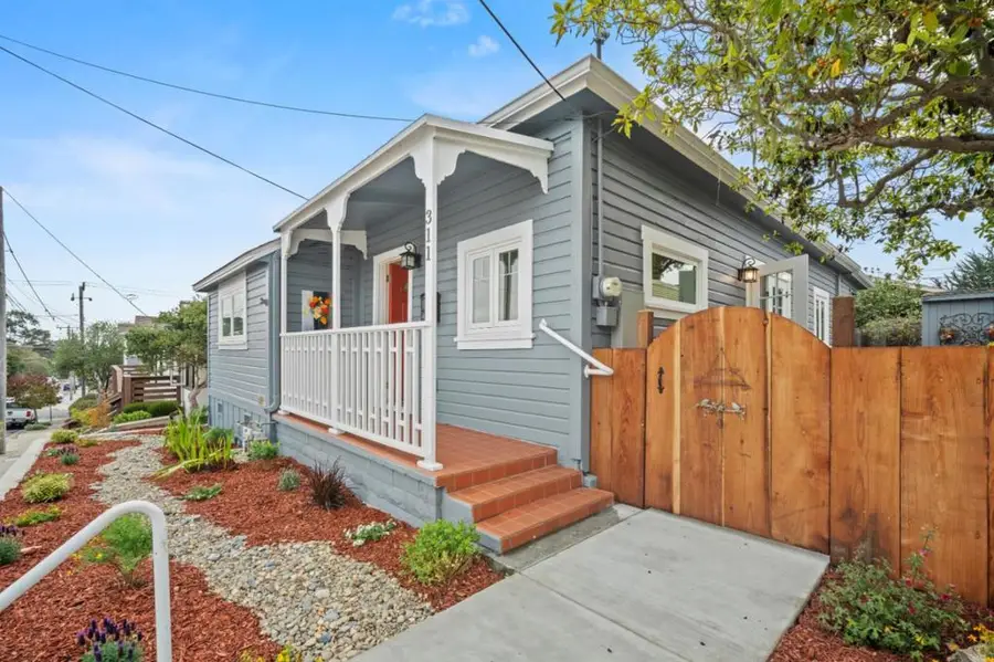 311 Lobos Avenue, Pacific Grove, CA 93950 - #3