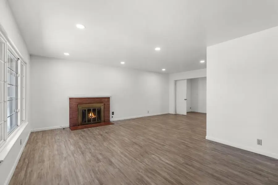 190 W Mckenzie Avenue, Stockton, CA 95204 - #2